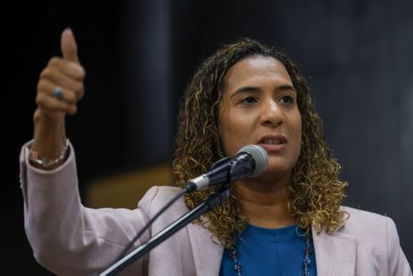 Brasília, DF 19/03/2024 A Ministra  da Igualdade Racial, Anielle Franco, durante o lançamento do Plano de Ação do Pacto Nacional de Prevenção aos Feminicídios e Programa Asas pro Futuro no  evento Março das Mulheres: O #BrasilporElas no enfrentamento à misoginia e na promoção da igualdade. Foto: Fabio Rodrigues-Pozzebom/ Agência Brasil